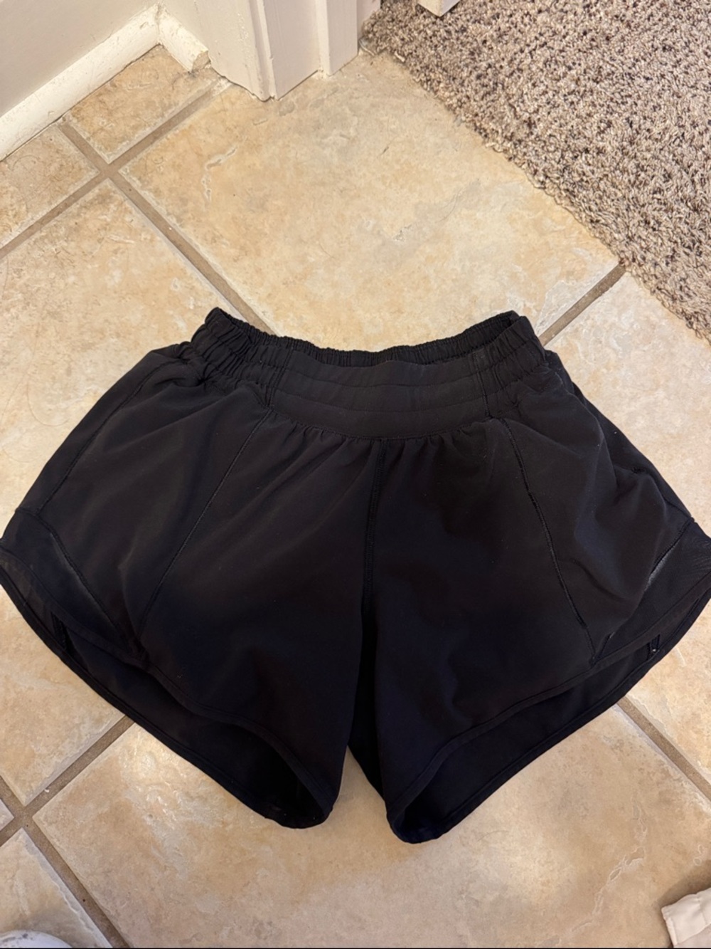 Women's Black Lulu Hotty Hot Shorts